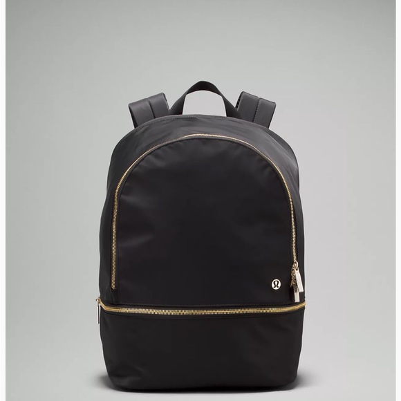lululemon athletica Handbags - Lululemon city adventure backpack 20 L